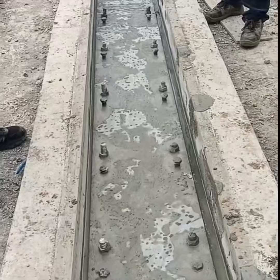 徐汇港口码头起重机龙门吊重型机械设备稳固用早强快凝轨道胶泥